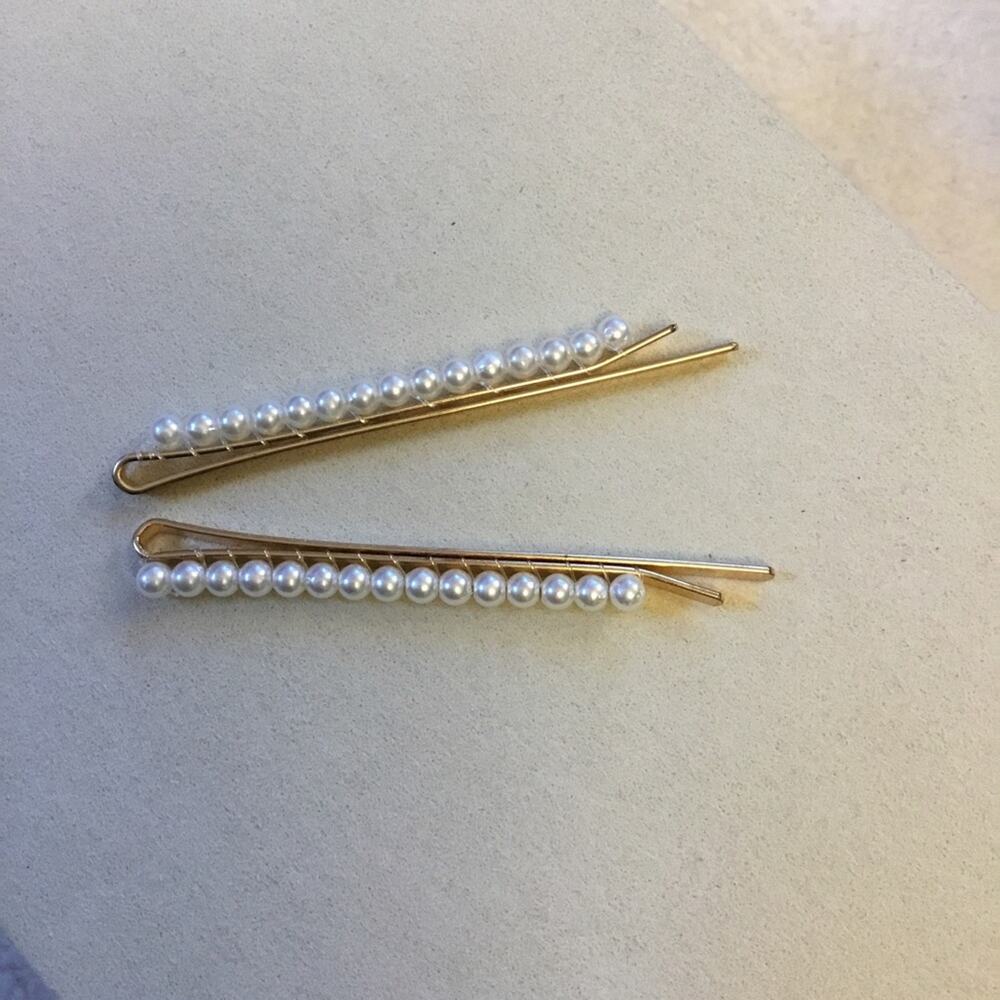 String Of Pearls Gold Metal Hair Bobby Pins - Set of 2 - Picture 6 of 6